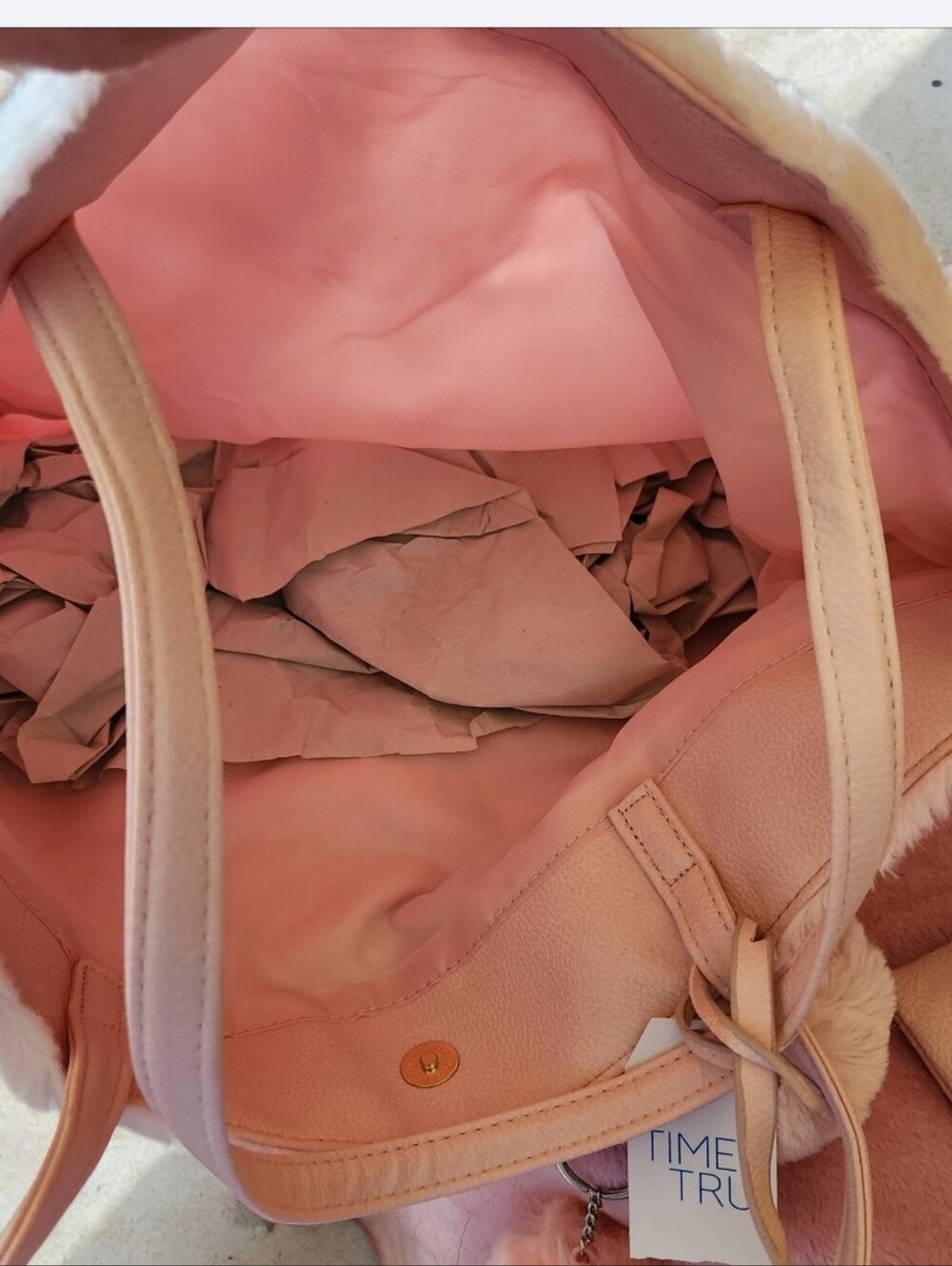 Plush Faux Fur Tote Bag in Blush Pink Wit Pom Pom Charms■ No Offers 》 Nwt - Picture 2 of 5